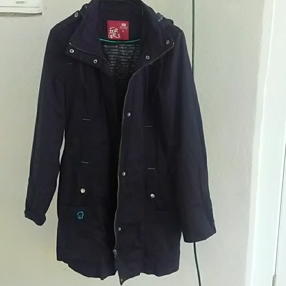 Light Fall Coat - Picture 3 of 7